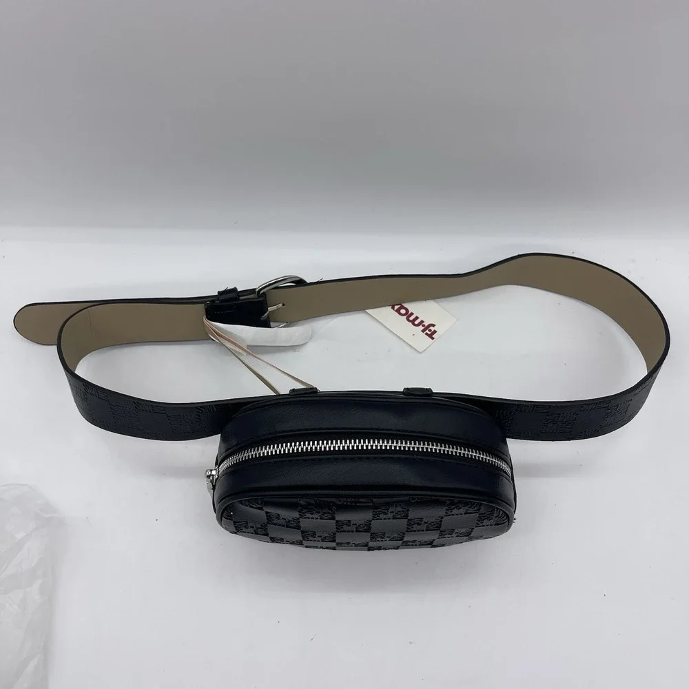 Steve‎ Madden Size 1X Monogram Belt Bag Balck SM83470P Quilted Block Pattern